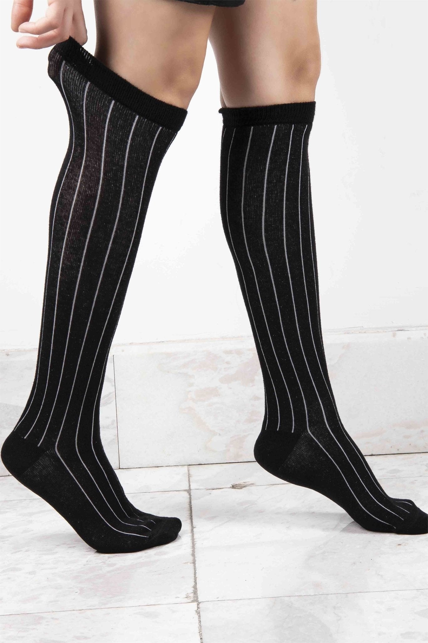 FUNNYSOXX Siyah Beyaz Desenli Kadın Dizaltı Çorap 3’lü Özel Kutu Set – Pamuklu & Elastik - funnysoxx